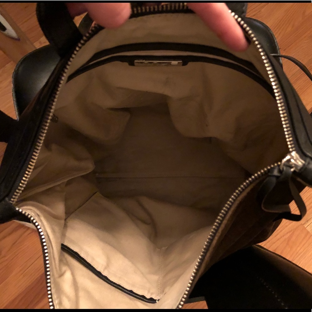 Innue Backpack - Picture 4 of 5